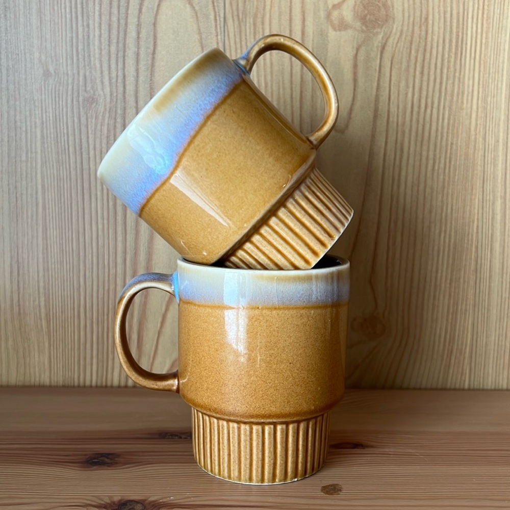 VINTAGE Stonewear 70’s drip glaze mugs. Festival stoneware. Stackable!